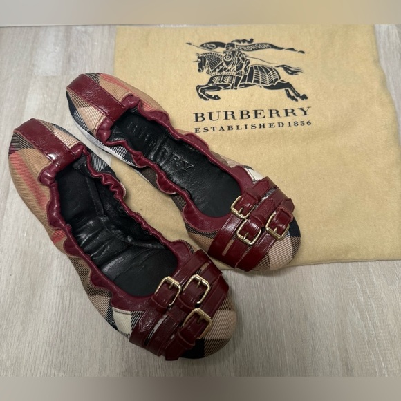 Burberry Bridle Housecheck Plaid Falcony Ballet Flat Sz 35 US 5 Triple Buckle - Picture 1 of 14